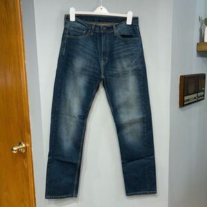 Levi’s 505 straight leg Medium wash‎ men’s jeans 33Wx32L